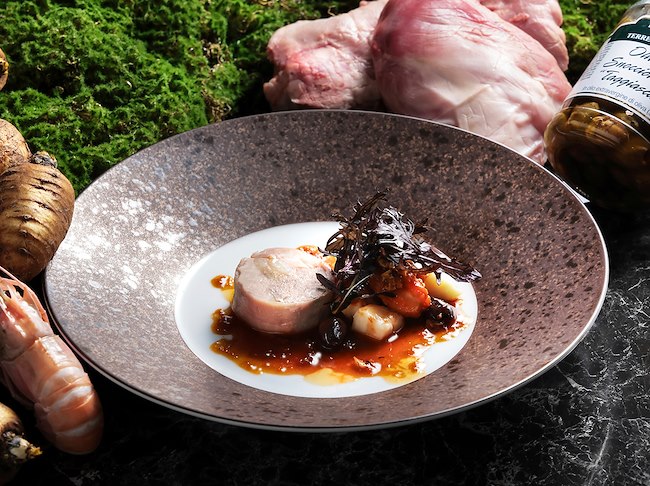 大阪府 岬町 兎龍月夜のヴェネト風ウミド 根セルフィーユ ローズマリー スカンピ